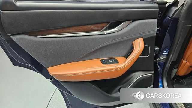 Maserati Levante id 4587538 из Кореи 17