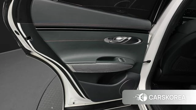 Genesis GV70 id 4267805 из Кореи 17