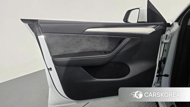 Tesla Model Y id 4549058 из Кореи 17