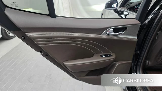 Kia Stinger Meister id 4779714 из Кореи 17