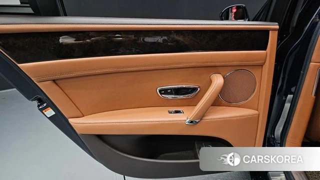 Bentley Flying Spur 2nd Generation id 4345686 из Кореи 17