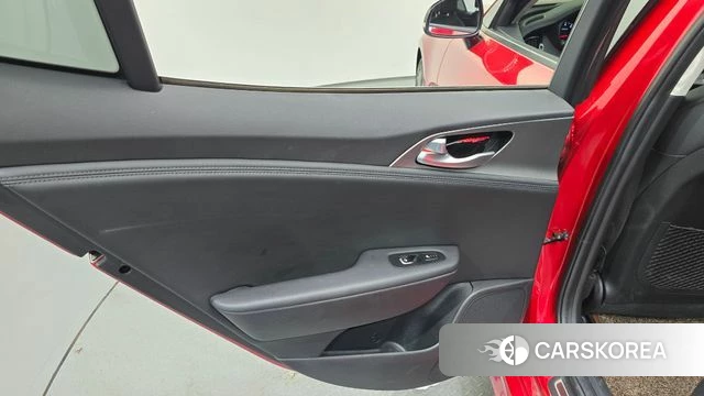Kia Stinger id 4525917 из Кореи 17