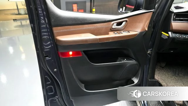 Hyundai The New Grand Starex id 4246087 из Кореи 17