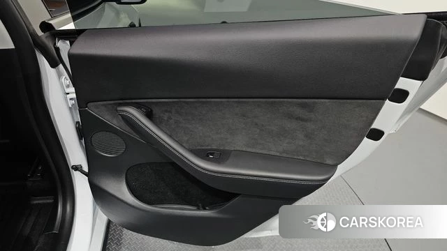 Tesla Model Y id 4767548 из Кореи 17