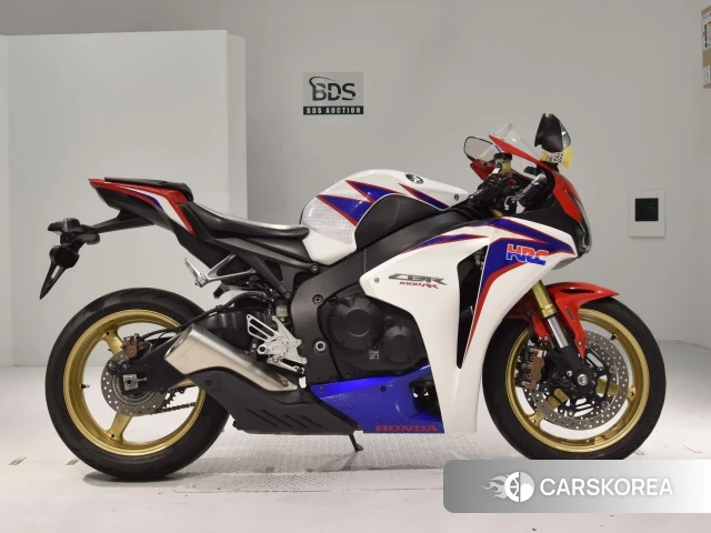 Проданный Honda CBR1000RR ABS id 4177105 из Японии