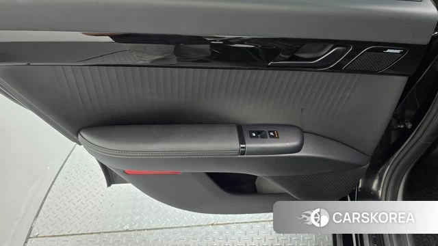Hyundai Grandeur Hybrid (GN7) id 4941419 из Кореи 17