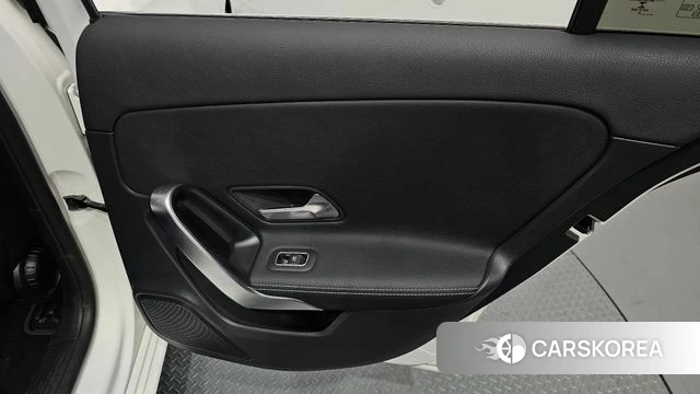 Mercedes-Benz A-Class W177 id 4529478 из Кореи 17