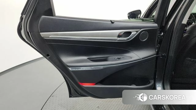 Hyundai The New Grandeur IG Hybrid id 4731898 из Кореи 17
