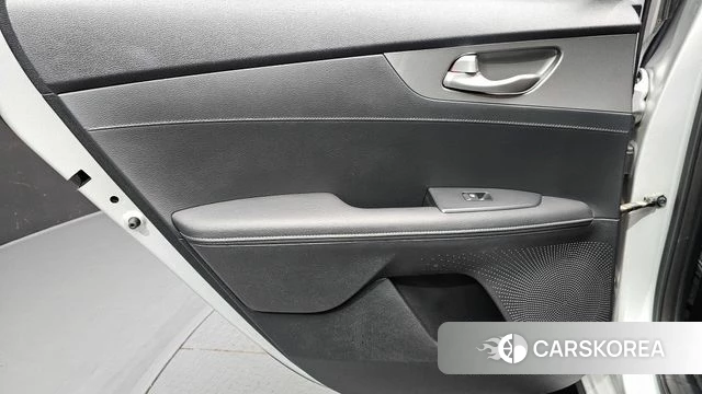 Kia Come New K3 id 4638268 из Кореи 17