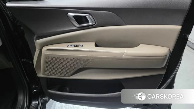 Kia The New Carnival 4th Generation id 4354430 из Кореи 17