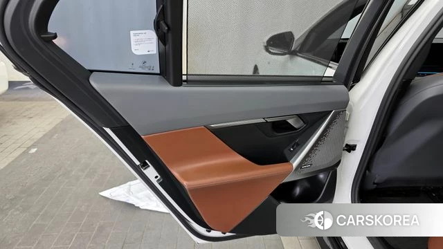 BMW 5 Series (G60) id 4381807 из Кореи 17