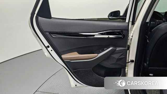 Kia Seltos id 4268971 из Кореи 17