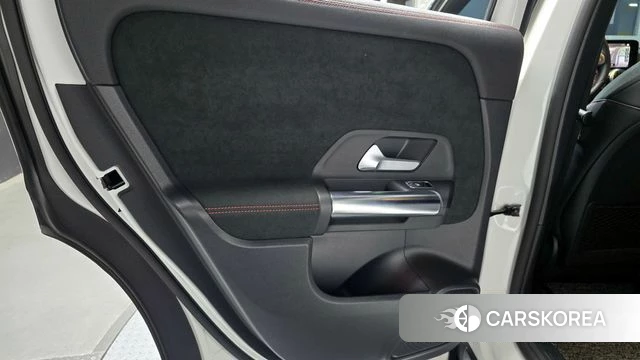 Mercedes-Benz GLA - Class H247 id 4293813 из Кореи 17