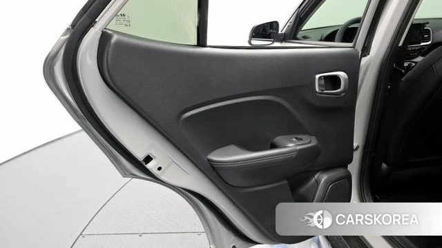 Hyundai Venue id 4343421 из Кореи 17