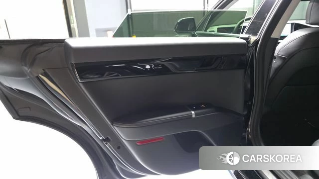 Hyundai Grandeur (GN7) id 4613332 из Кореи 17