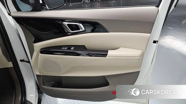 Kia Carnival 4th generation id 4395128 из Кореи 17