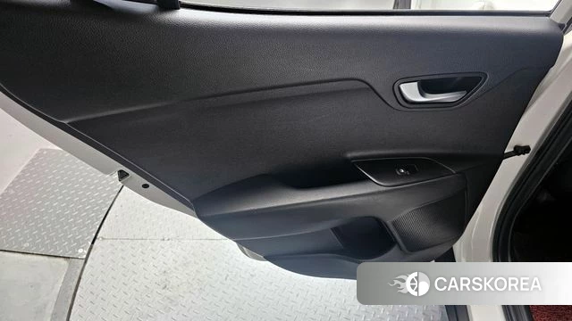 Kia Stonic id 4232598 из Кореи 17