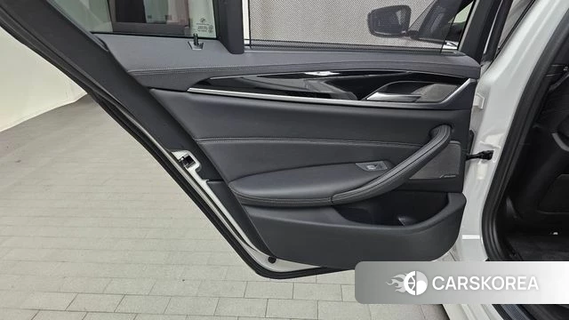 BMW 5 Series (G30) id 4711047 из Кореи 17