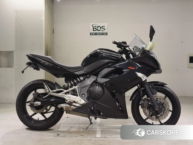 Проданный Kawasaki NINJA 400R 2011 из Японии