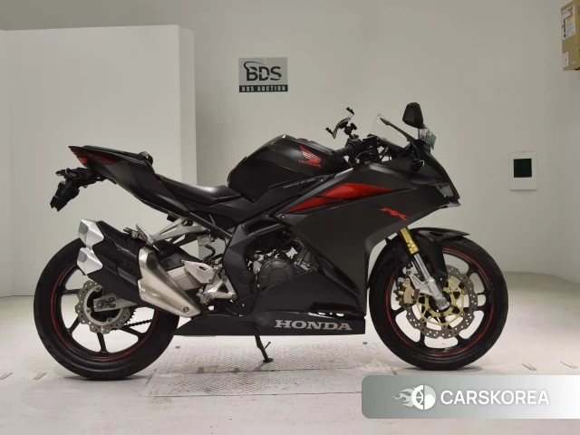 Проданный Honda CBR250RR 2017 из Японии, фото 2