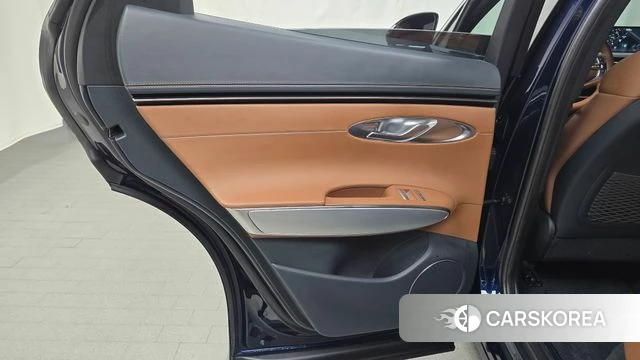 Genesis GV70 id 4231808 из Кореи 17