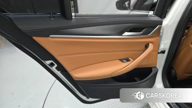 BMW 5 Series (G30) id 4223288 из Кореи 17