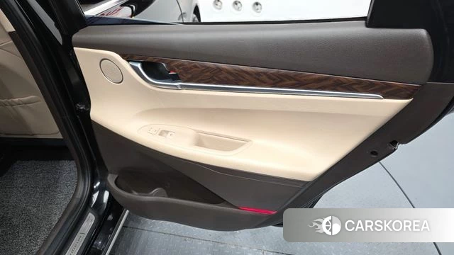 Hyundai Grandeur IG id 4581718 из Кореи 17