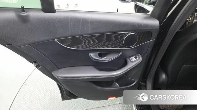 Mercedes-Benz C-Class W205 id 4294954 из Кореи 17