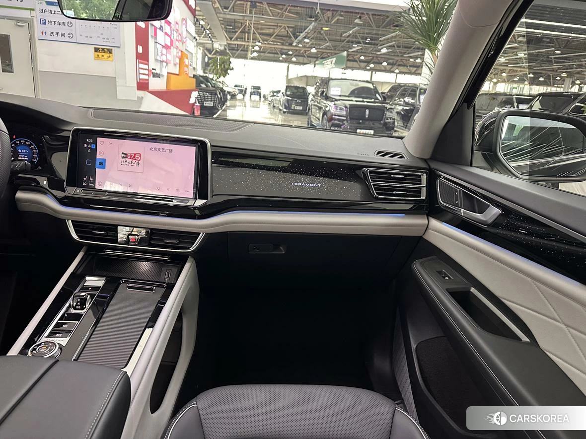 Volkswagen Tourang id 4479836 из Китая 17