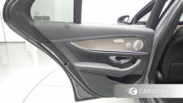Mercedes-Benz E-Class W213 id 4459063 из Кореи 17