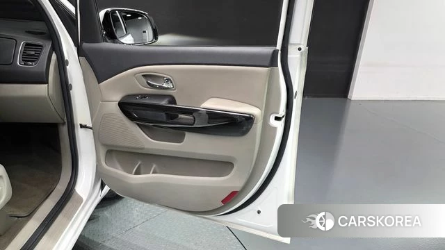 Kia The New Carnival id 4794729 из Кореи 17