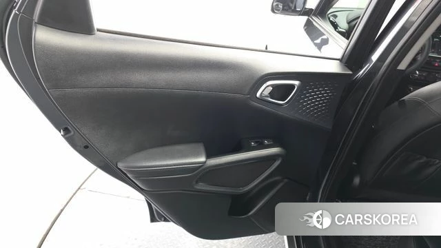 Kia Soul Booster EV id 4250763 из Кореи 17