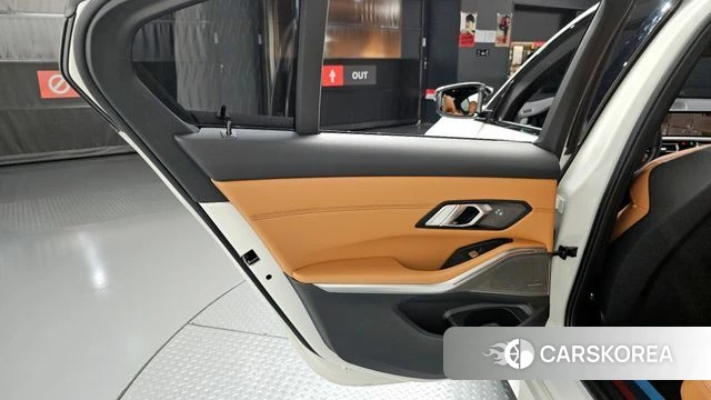 BMW 3 Series (G20) id 4195374 из Кореи 17