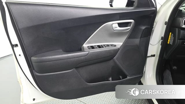 Kia Niro id 4755469 из Кореи 17