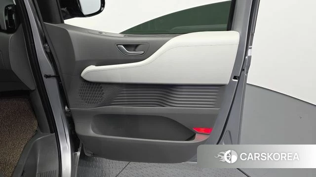 Hyundai Staria id 4916413 из Кореи 17