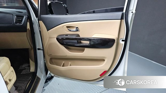 Kia The New Carnival id 4610512 из Кореи 17