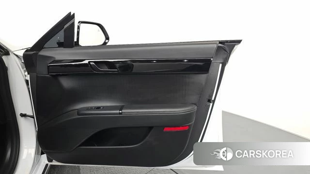 Hyundai Grandeur Hybrid (GN7) id 4665192 из Кореи 17