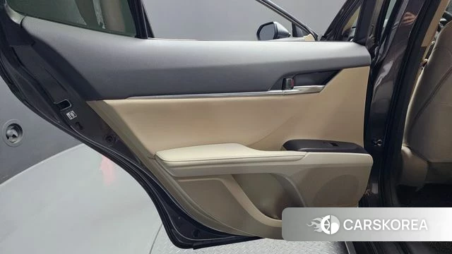 Toyota Camry (XV70) id 4624705 из Кореи 17