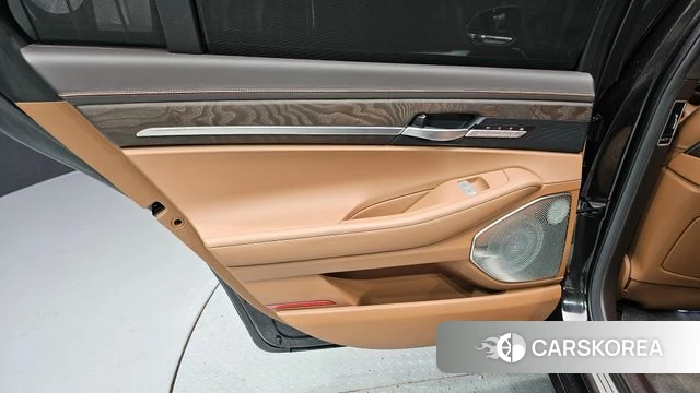 Genesis G90 id 4403286 из Кореи 17
