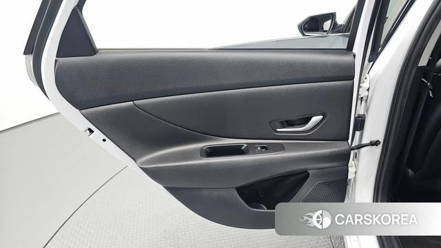 Hyundai Avante Hybrid (CN7) id 4592846 из Кореи 17