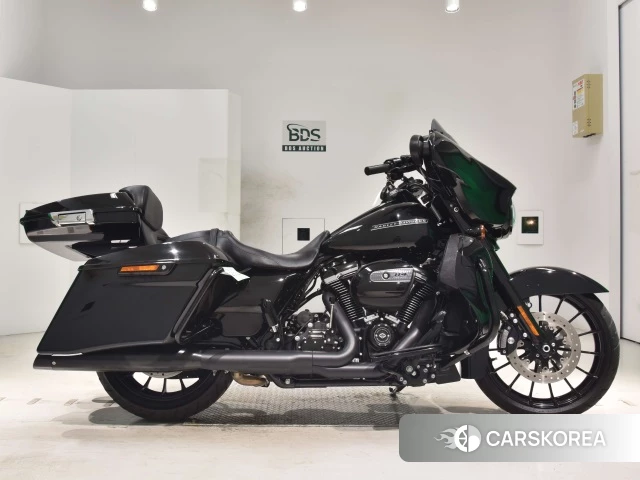 Проданный Harley-Davidson Street Glide FLHXS1870 2019 из Японии
