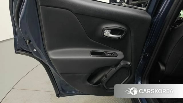 Jeep Renegade id 4602708 из Кореи 17