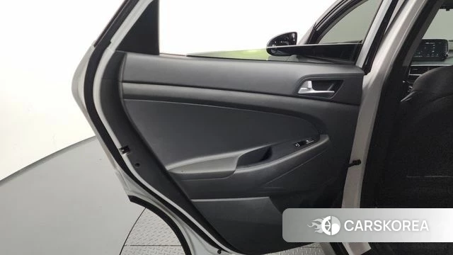 Hyundai All New Tucson id 4203679 из Кореи 17