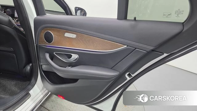 Mercedes-Benz E-Class W213 id 4316031 из Кореи 17