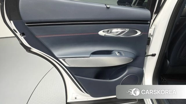 Genesis GV70 id 4350105 из Кореи 17