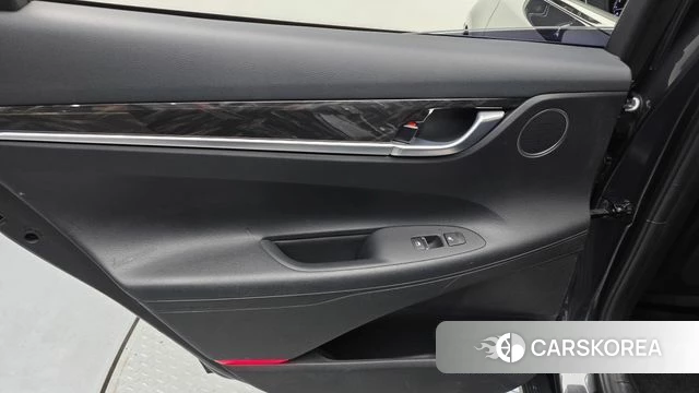 Hyundai Grandeur IG id 4318252 из Кореи 17