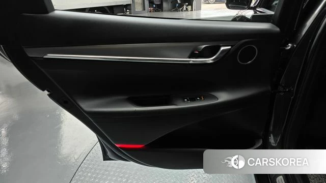 Hyundai The New Grandeur IG Hybrid id 4409034 из Кореи 17
