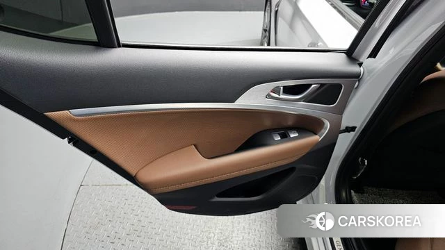 Genesis G70 id 4345017 из Кореи 17