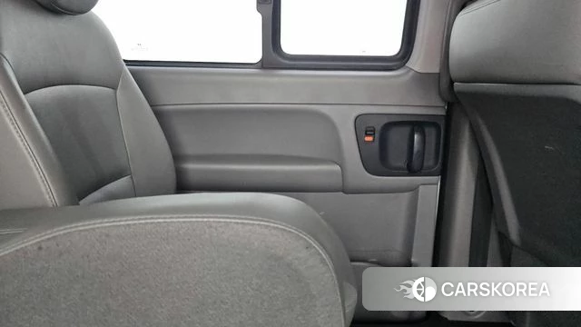Hyundai The New Grand Starex id 4295249 из Кореи 17