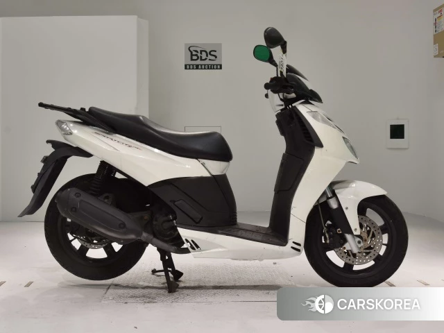 Проданный Aprilia SPORT CITY 250 2012 из Японии, фото 2